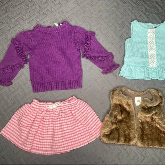 Babygirl Bundle sweater & skirts - Picture 4 of 6